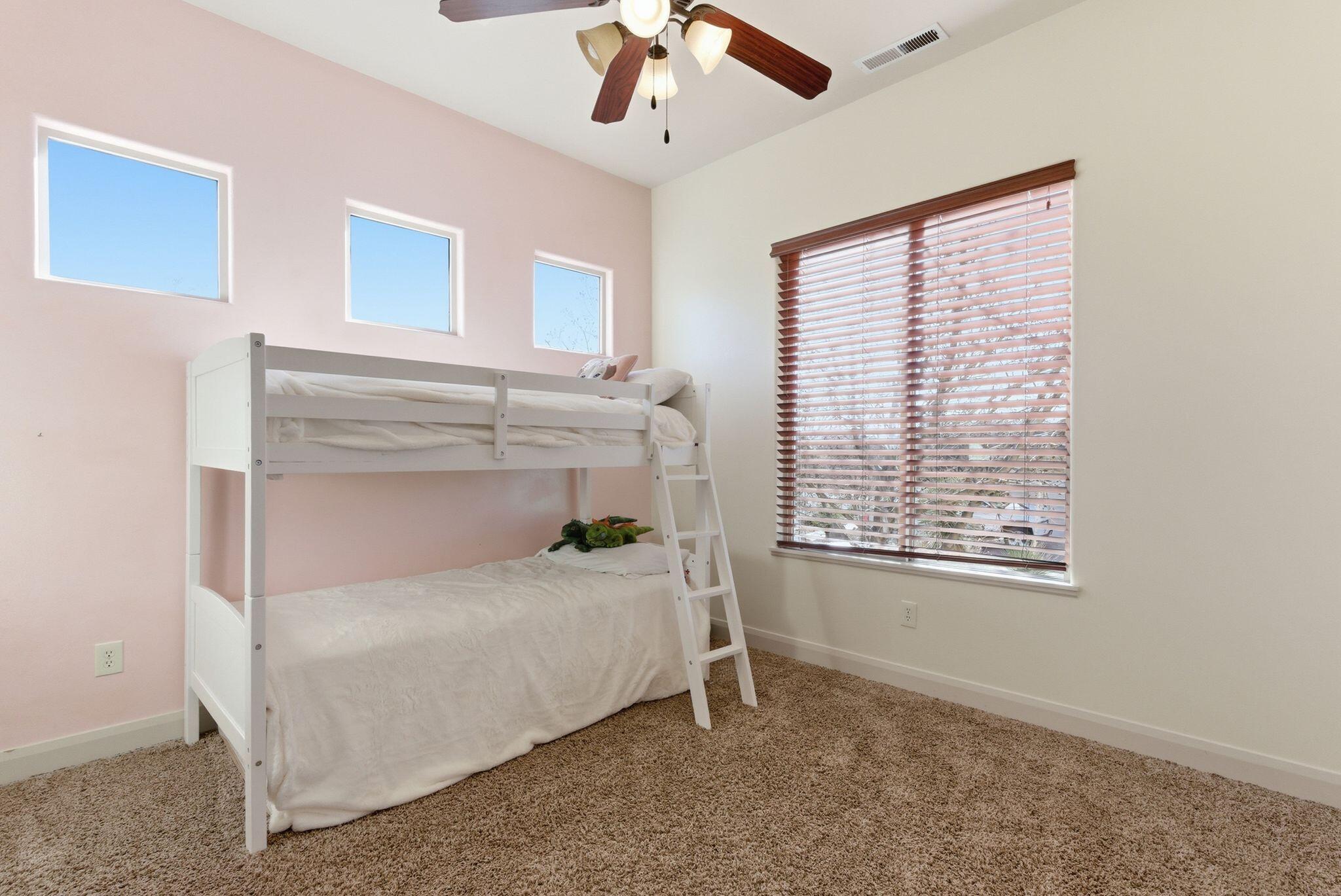 CORAL CANYON - Residential