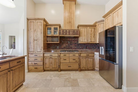 Tiny photo for 1731 N FIREROCK CIR, Washington, UT 84780 (MLS # 26-269201)