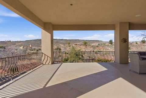 Tiny photo for 1731 N FIREROCK CIR, Washington, UT 84780 (MLS # 26-269201)