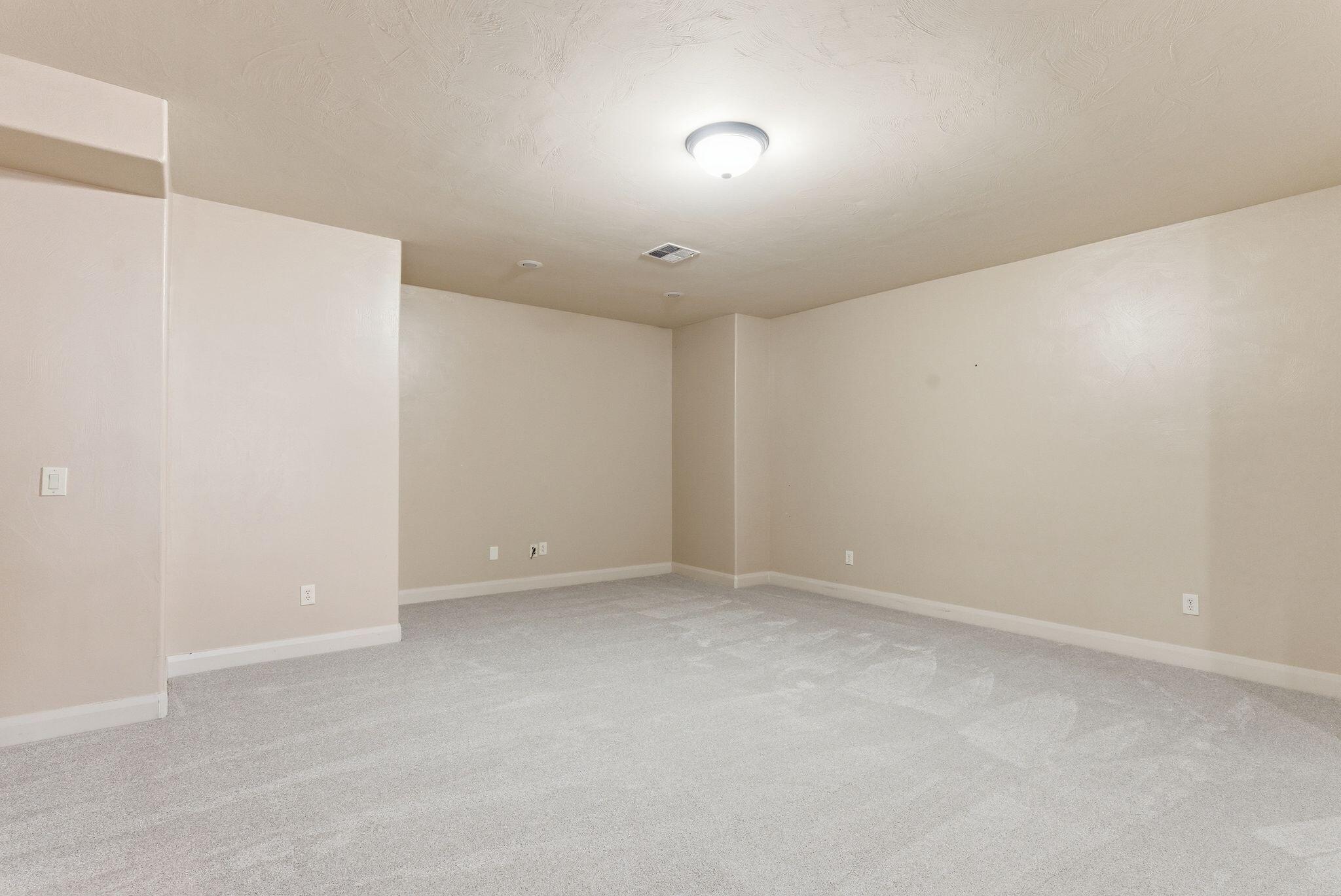 CORAL CANYON - Residential