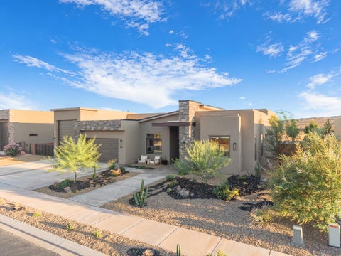 Photo of 673 W 280 S, Ivins, UT 84738 (MLS # 26-277031)