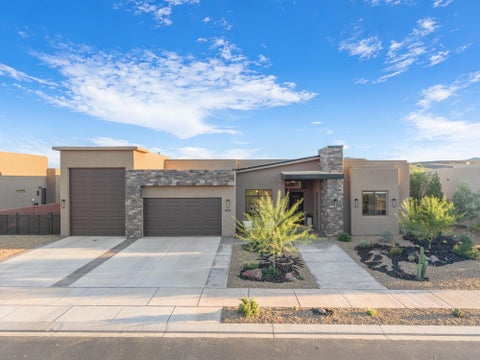 Tiny photo for 673 W 280 S, Ivins, UT 84738 (MLS # 26-277031)