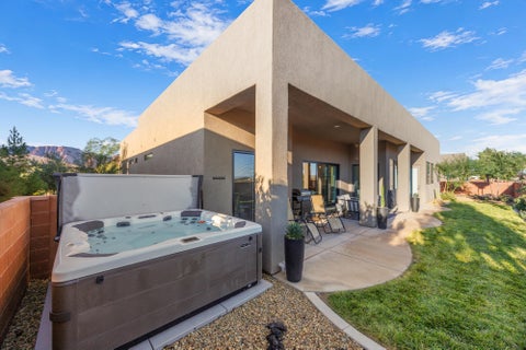 Tiny photo for 673 W 280 S, Ivins, UT 84738 (MLS # 26-277031)