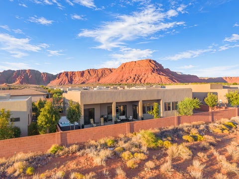 Tiny photo for 673 W 280 S, Ivins, UT 84738 (MLS # 26-277031)