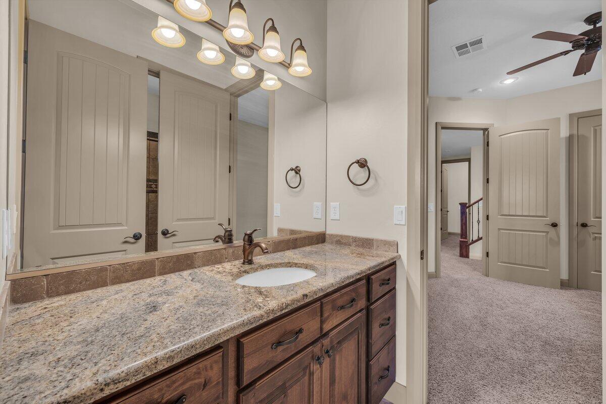 STONE POINT TOWNHOMES - Residential