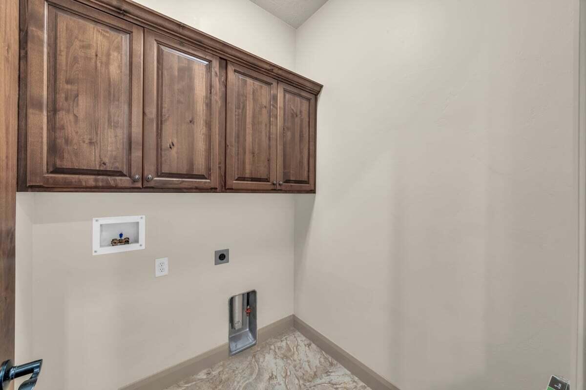 STONE POINT TOWNHOMES - Residential