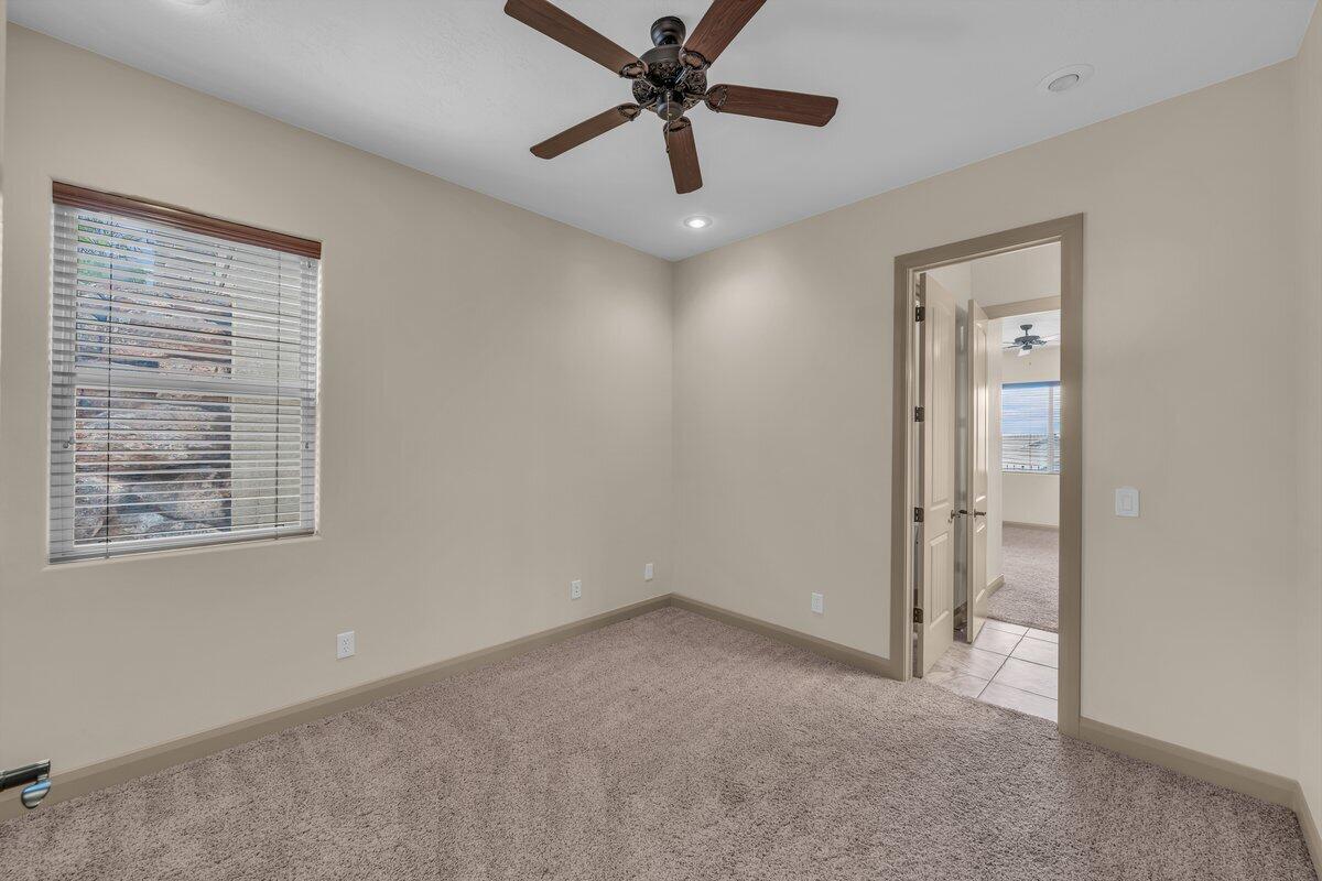 STONE POINT TOWNHOMES - Residential