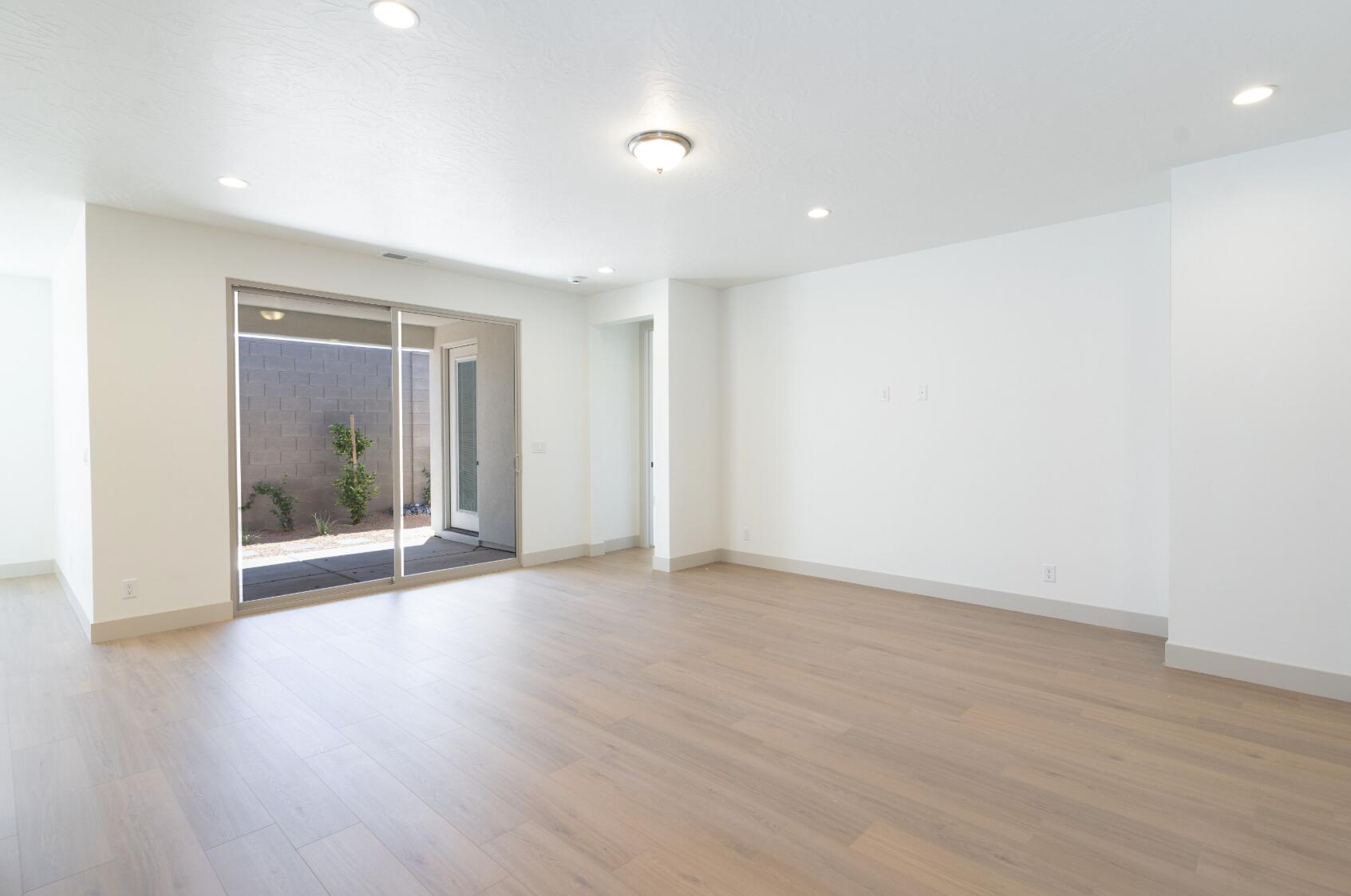 SOLIS AT CORAL CANYON - Residential