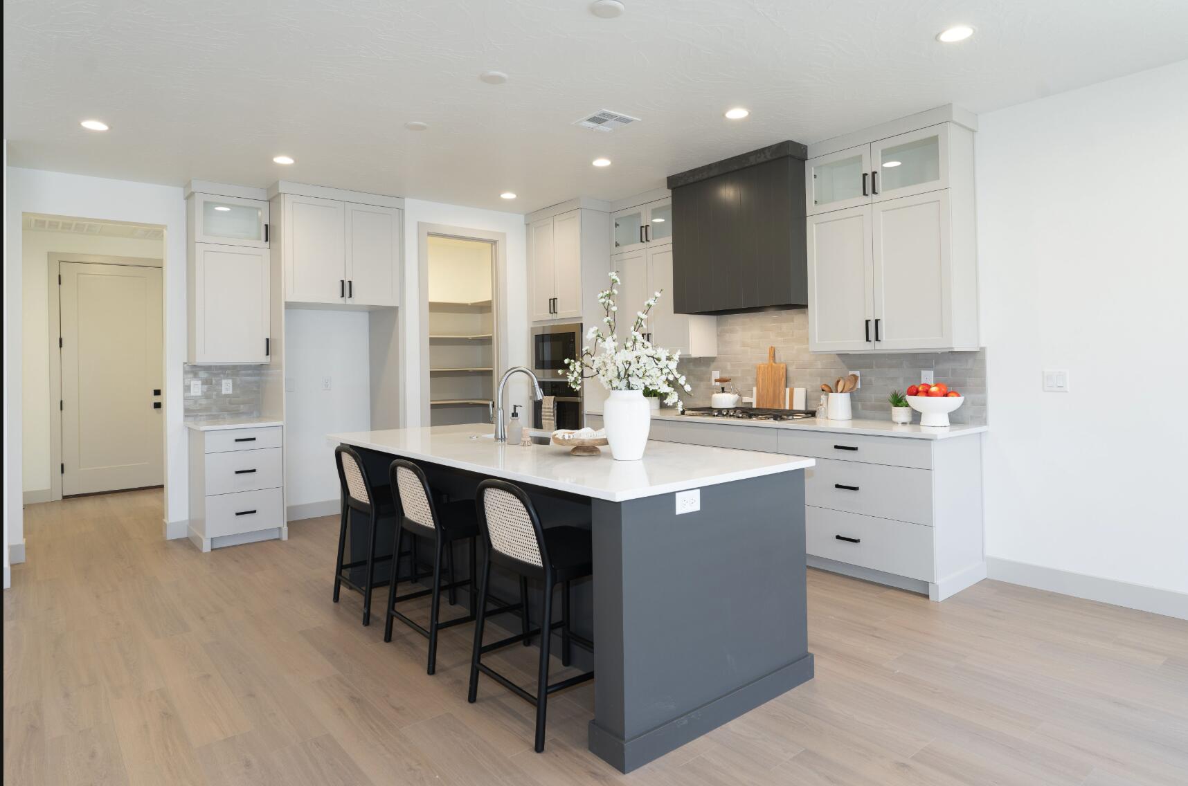 SOLIS AT CORAL CANYON - Residential