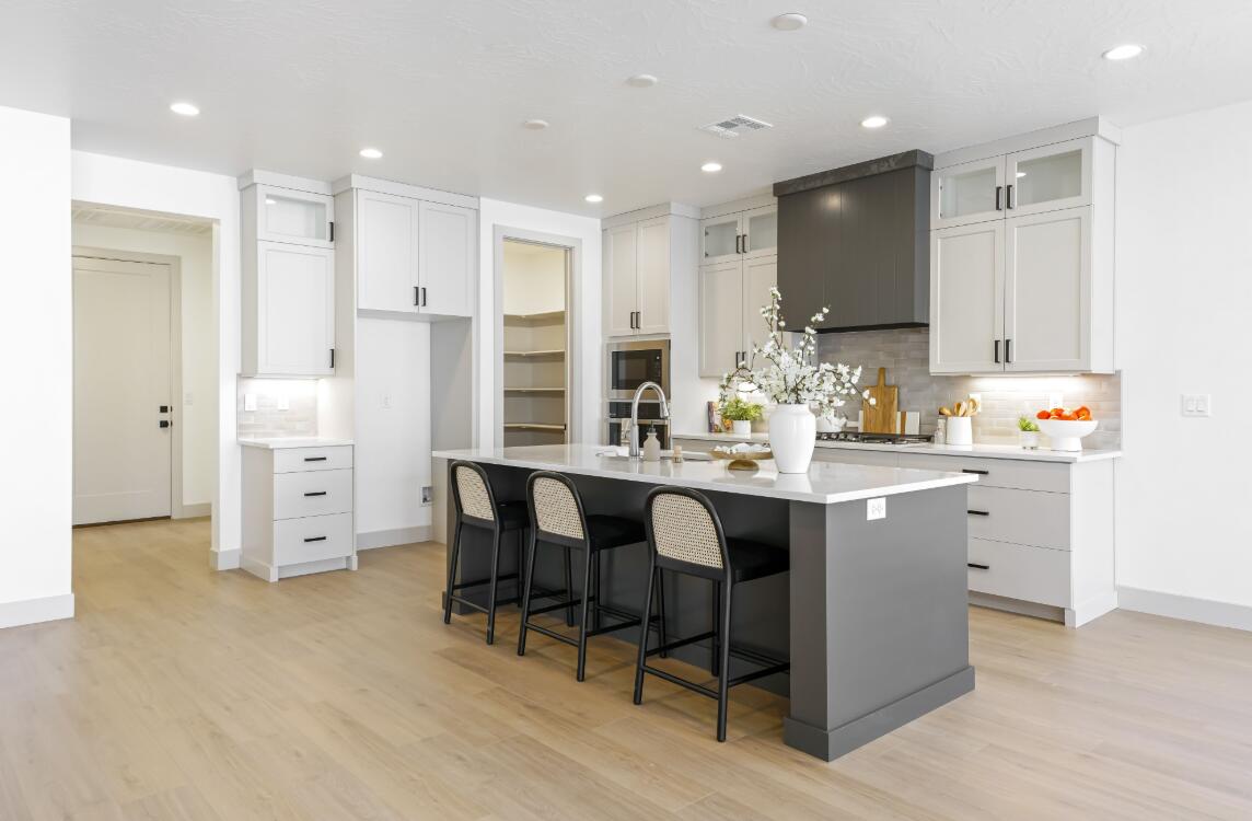 SOLIS AT CORAL CANYON - Residential