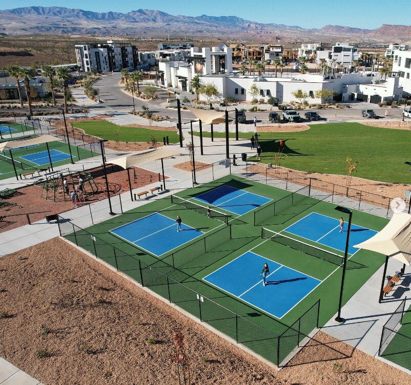 DESERT COLOR RESORT - Residential