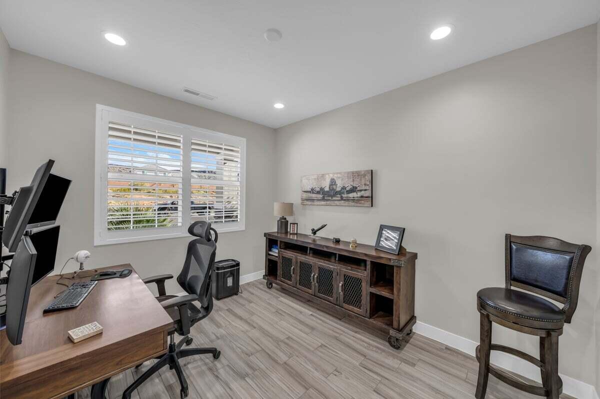 DIXIE SPRINGS - Residential