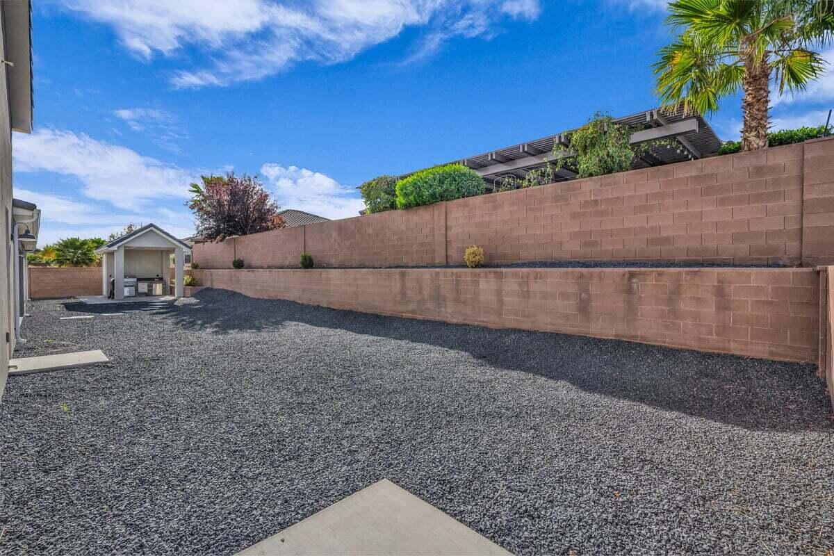 DIXIE SPRINGS - Residential