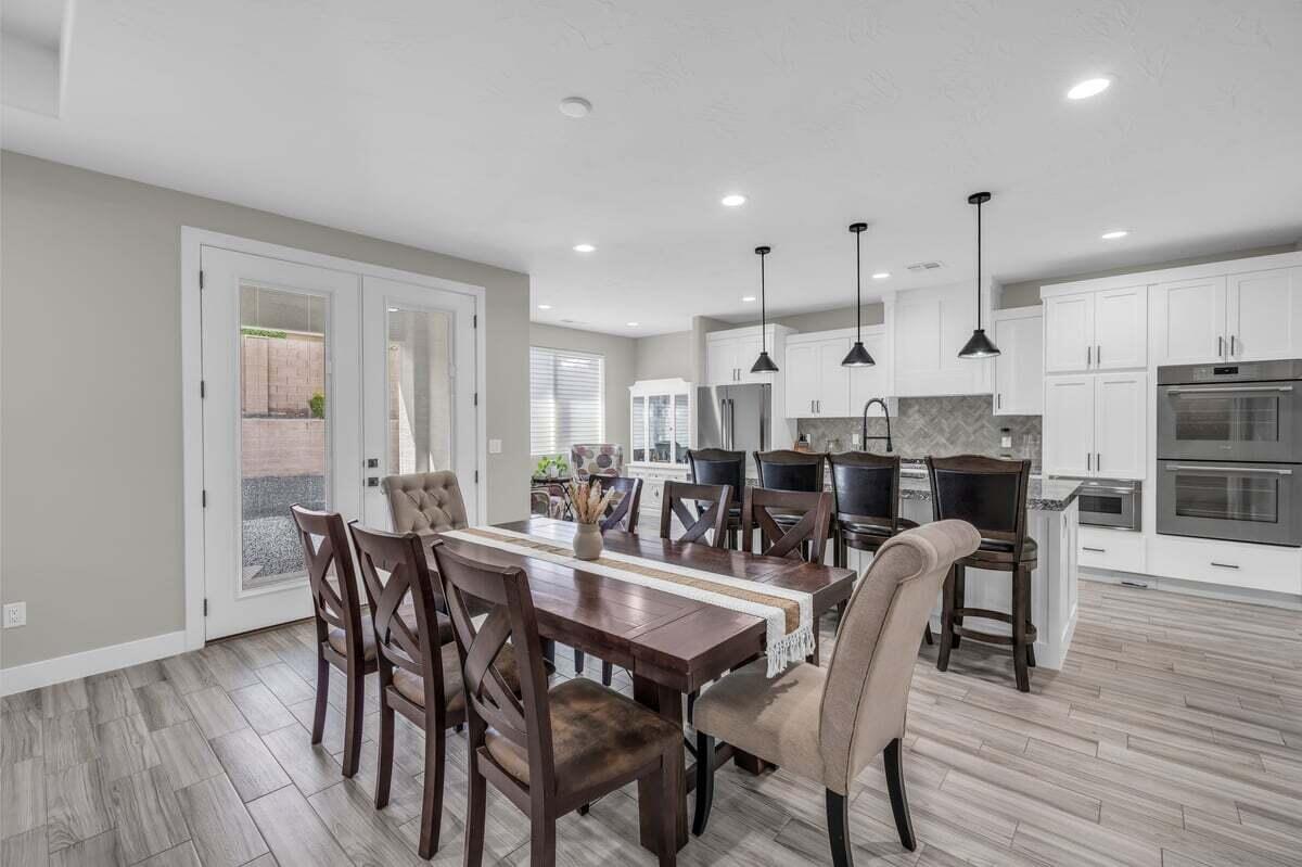 DIXIE SPRINGS - Residential