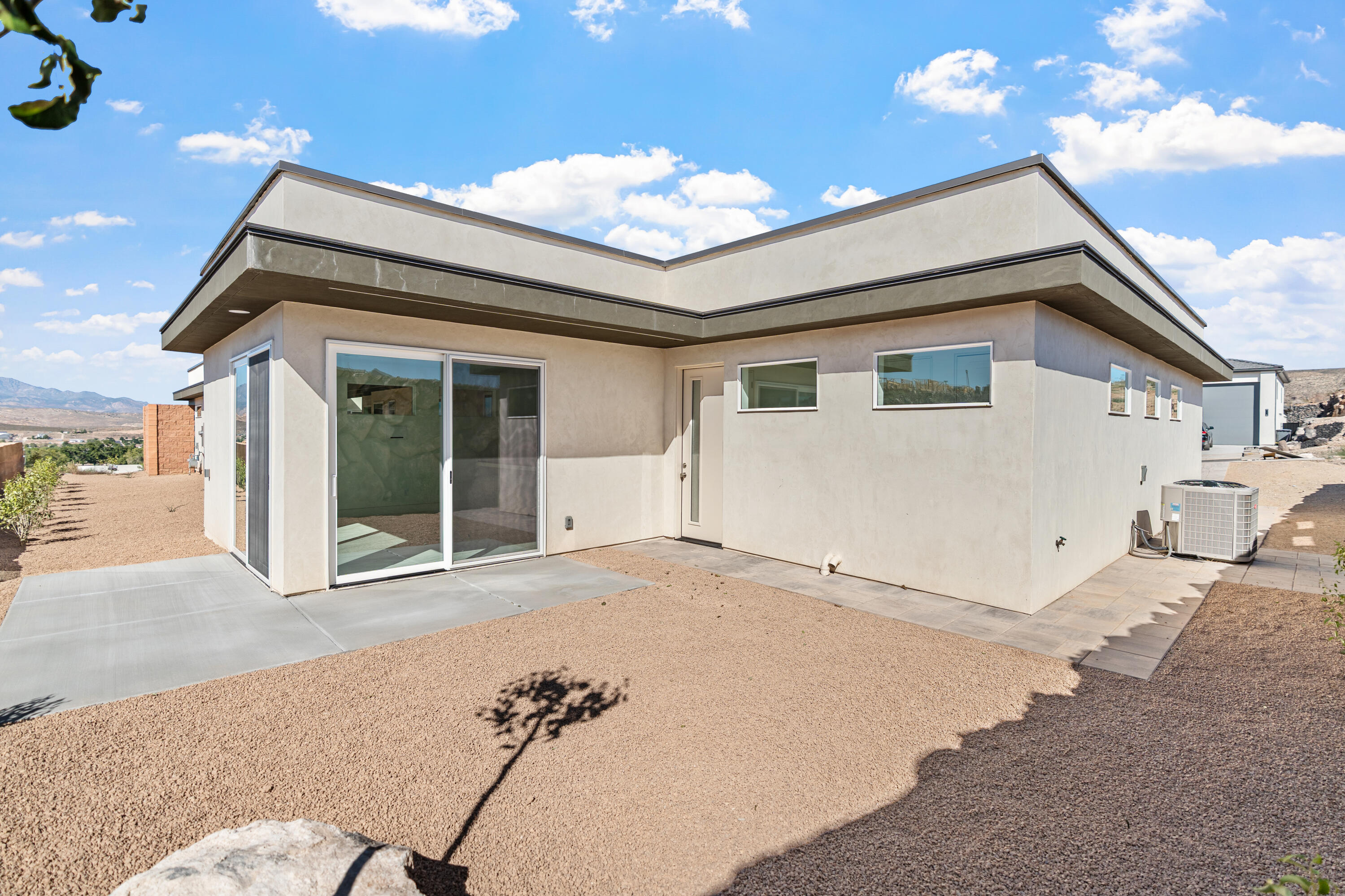 MOUNTAIN VIEW ESTATES - Residential