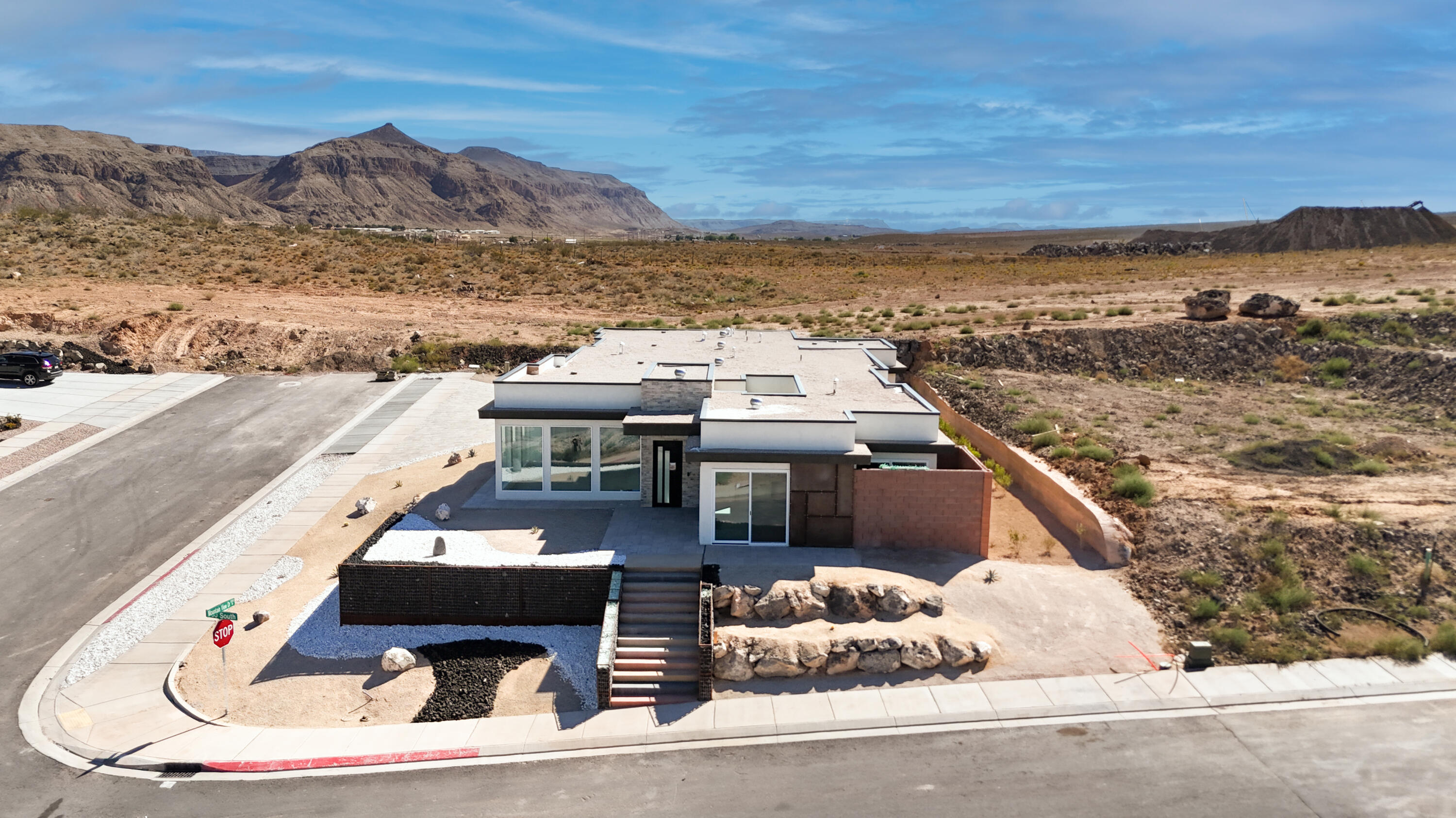 MOUNTAIN VIEW ESTATES - Residential