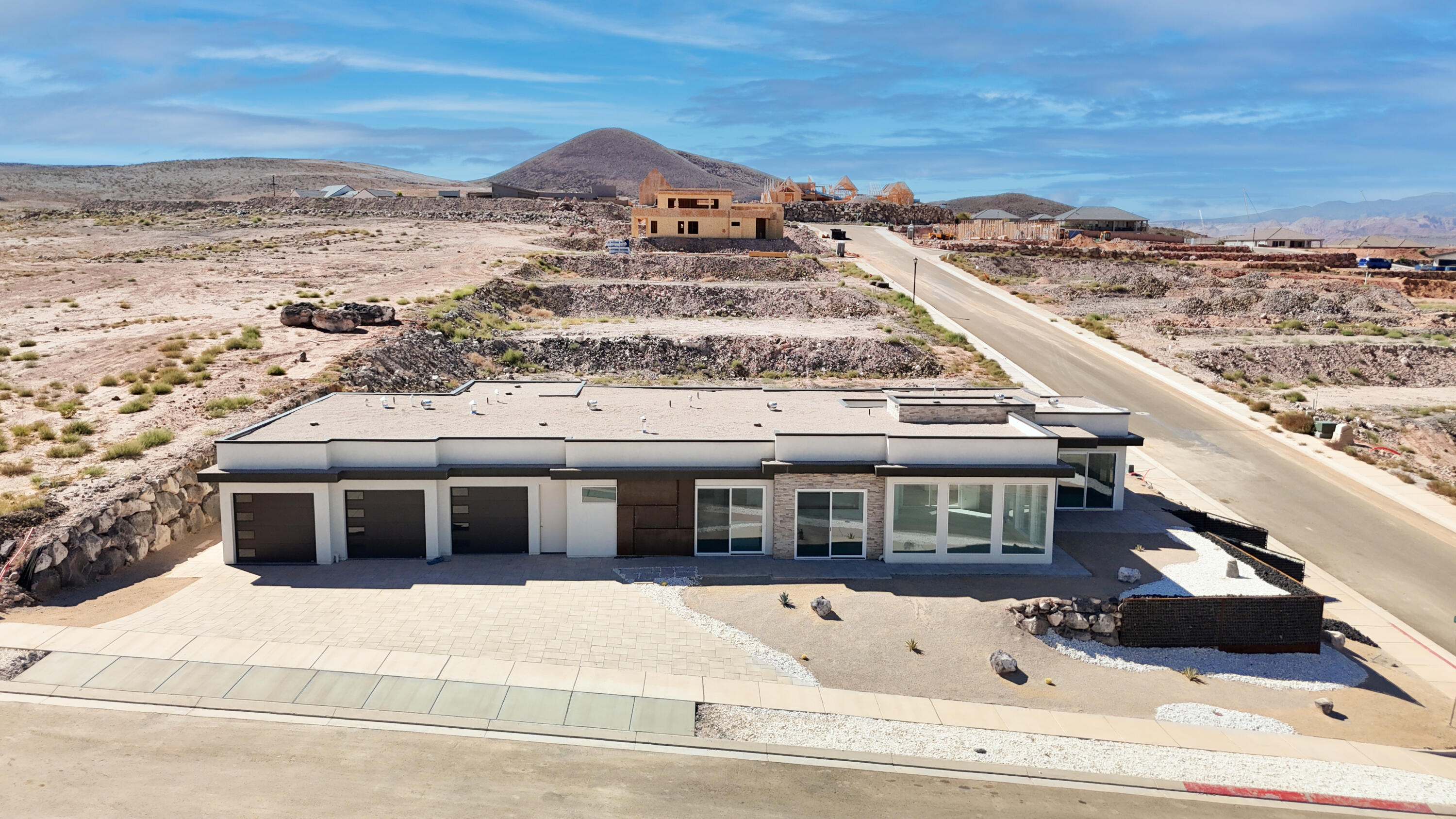 MOUNTAIN VIEW ESTATES - Residential