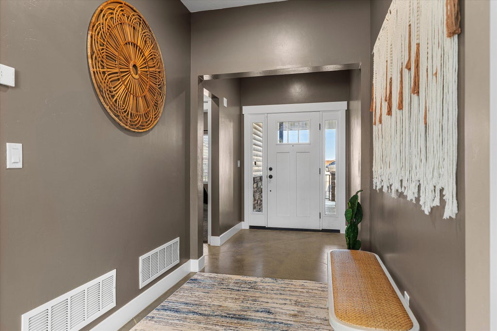 Photo of 142 N 4275 W, Cedar City, UT 84720 (MLS # 26-273116)