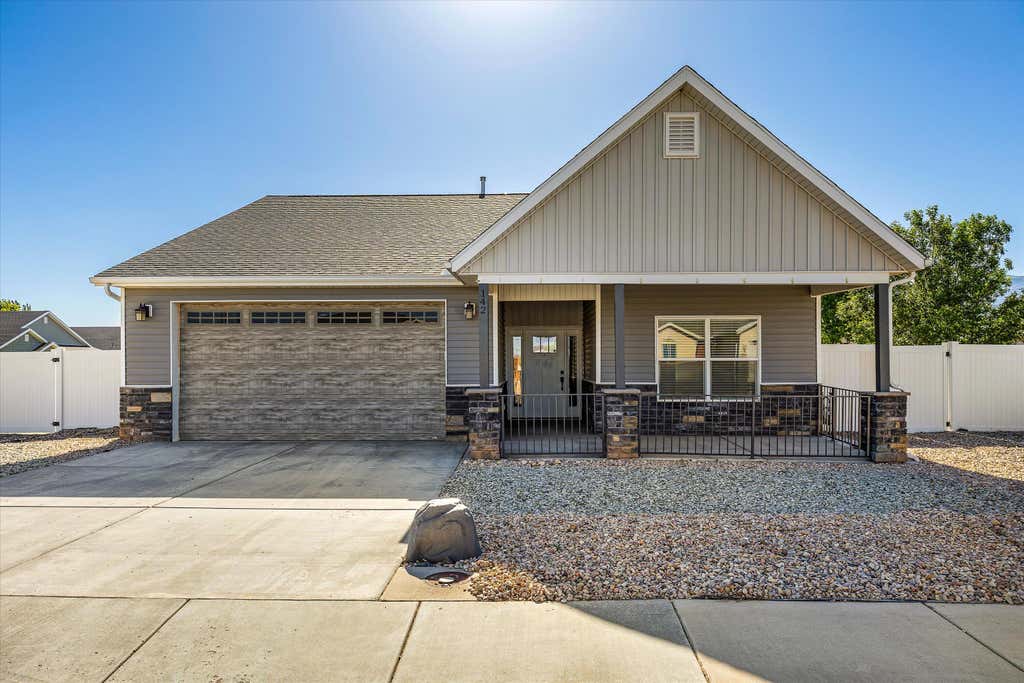 Photo of 142 N 4275 W, Cedar City, UT 84720 (MLS # 26-273116)