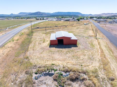 Tiny photo for 950 E 100 N, Enterprise, UT 84725 (MLS # 26-276983)