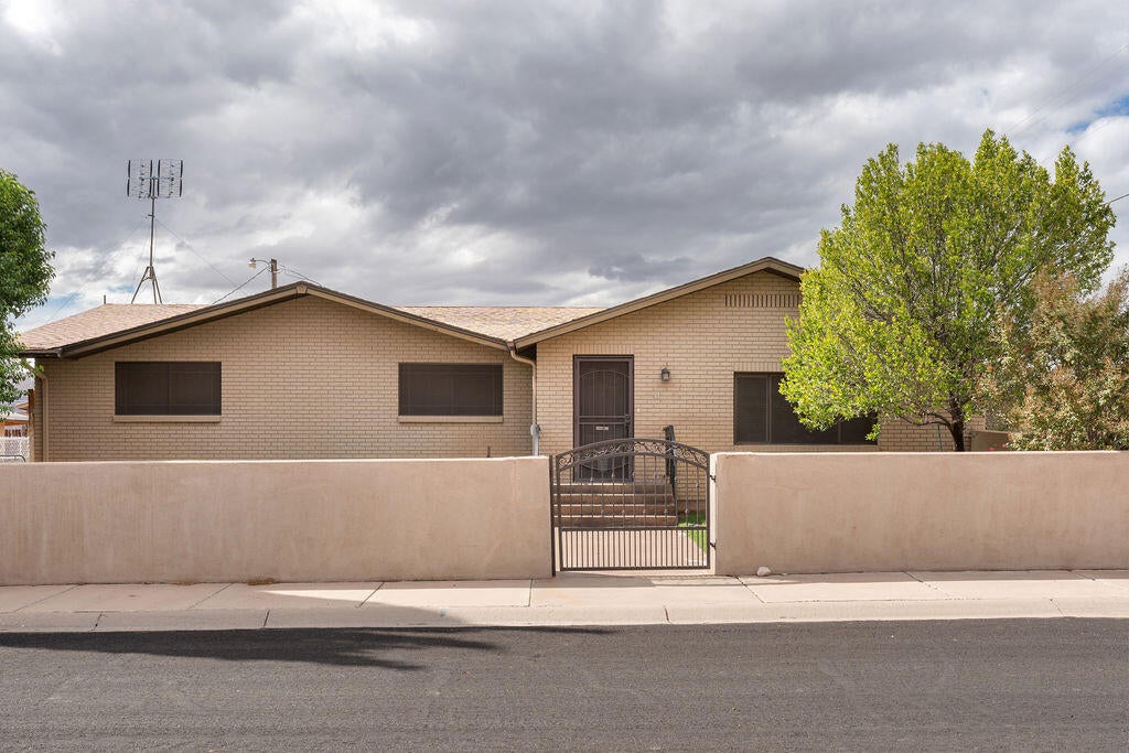Photo of 10 S 500 W, La Verkin, UT 84745 (MLS # 26-276696)
