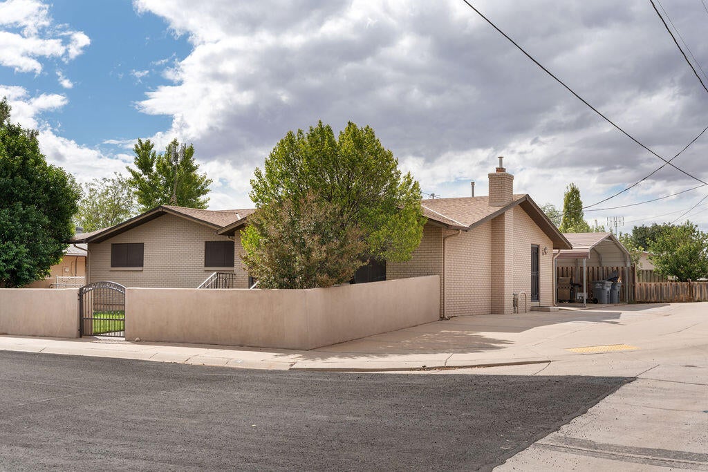 Photo of 10 S 500 W, La Verkin, UT 84745 (MLS # 26-276696)