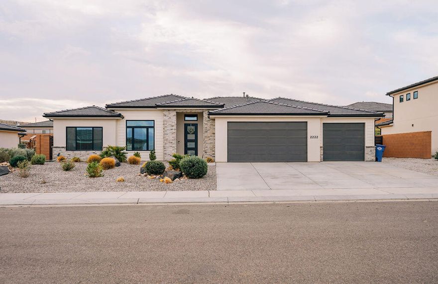 Beautiful home built in 2022! Large single family home with no stairs. They have added a really nice retaining wall recently in the backyard that makes this lot really nice! One of the best neighborhoods in all of Southern Utah and it only takes 10-12 minutes to get into the middle of St George. Definitely a must see. Buyer to verify any and all information.