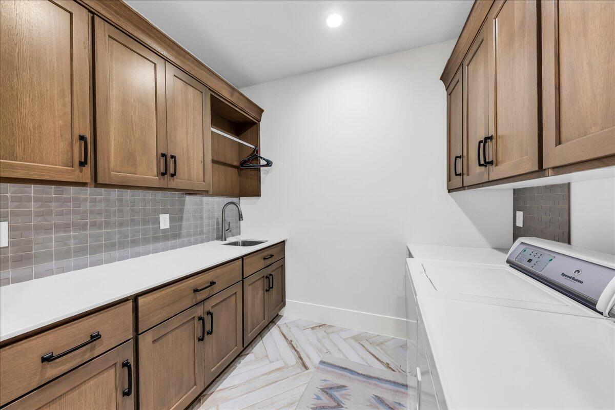 WOODS AT VALLEY VIEW - Residential