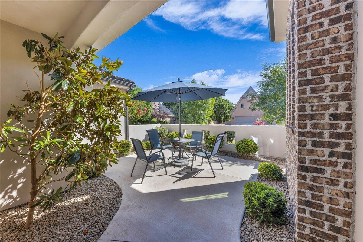 WOODS AT VALLEY VIEW - Residential