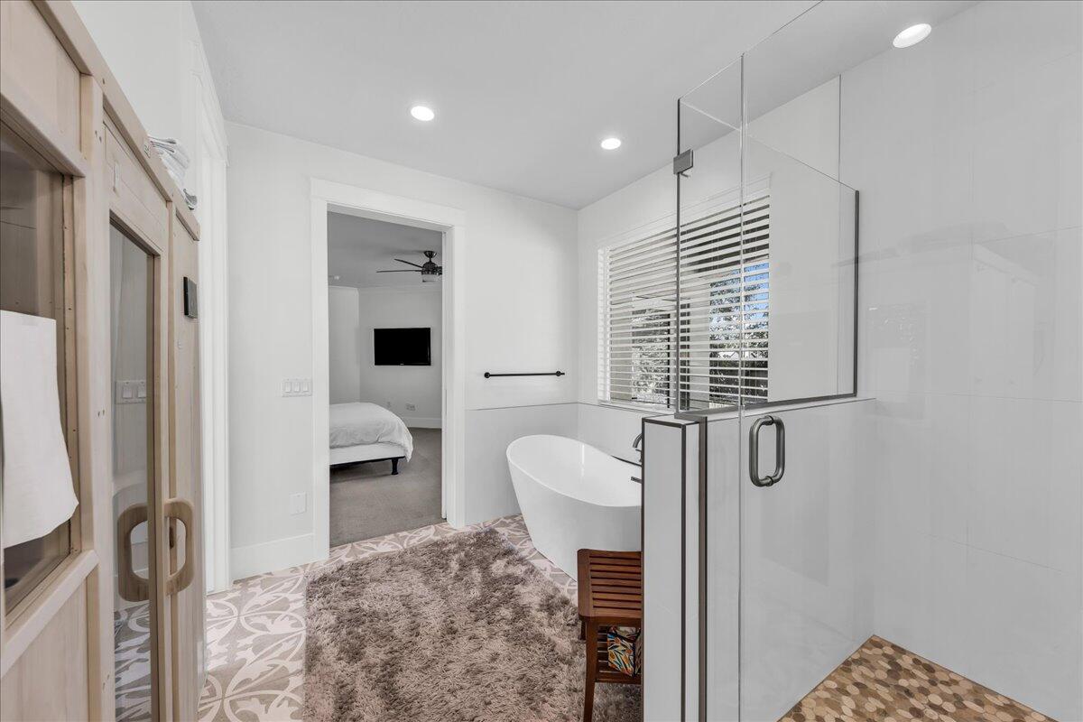 WOODS AT VALLEY VIEW - Residential