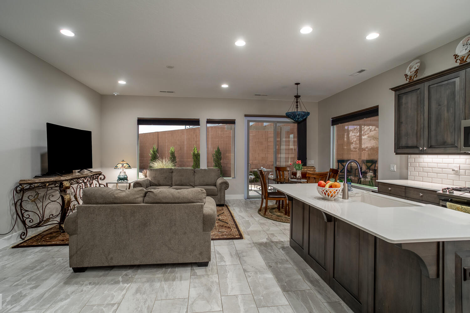 VILLAS AT SUN RIVER - Residential