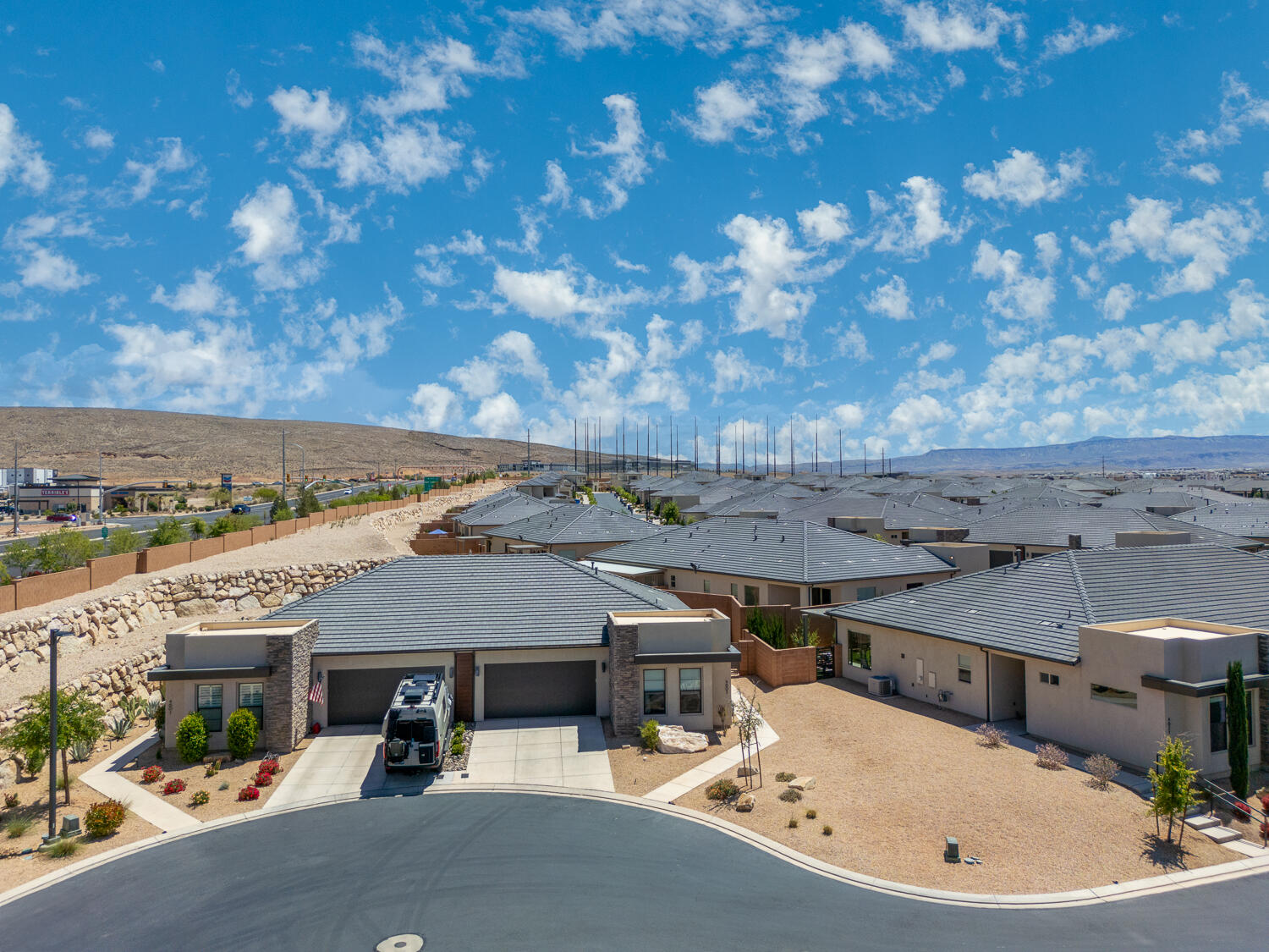 VILLAS AT SUN RIVER - Residential