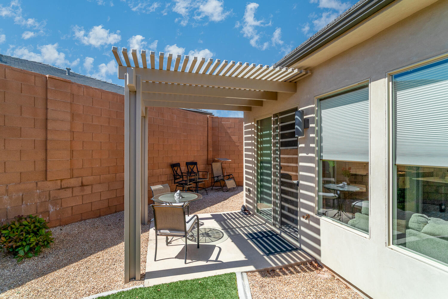 VILLAS AT SUN RIVER - Residential