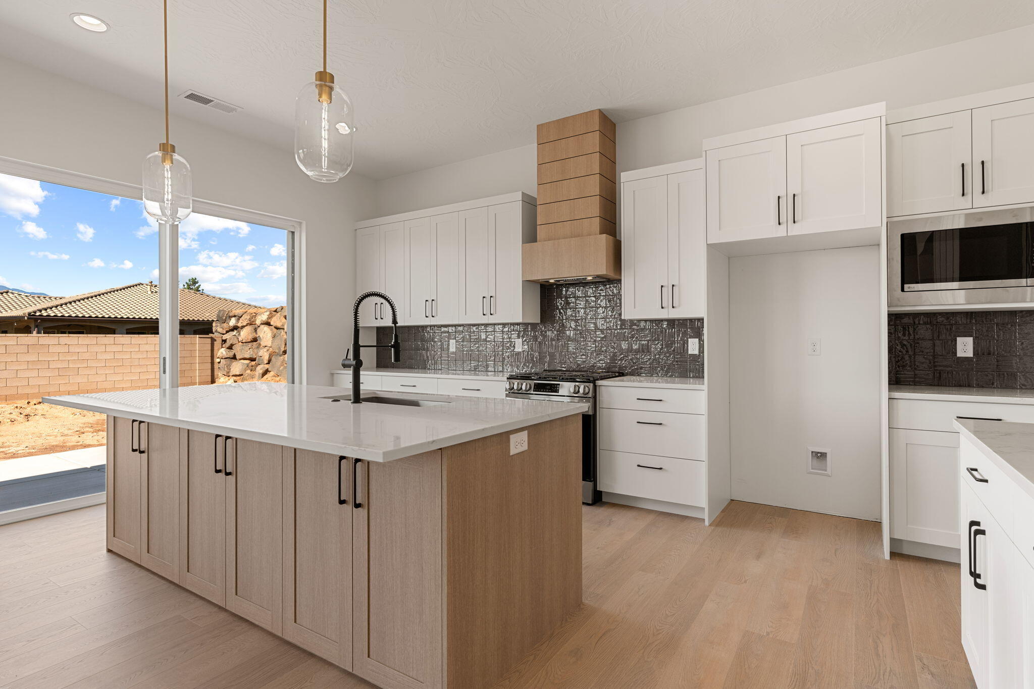 SHOOTING STAR - Residential