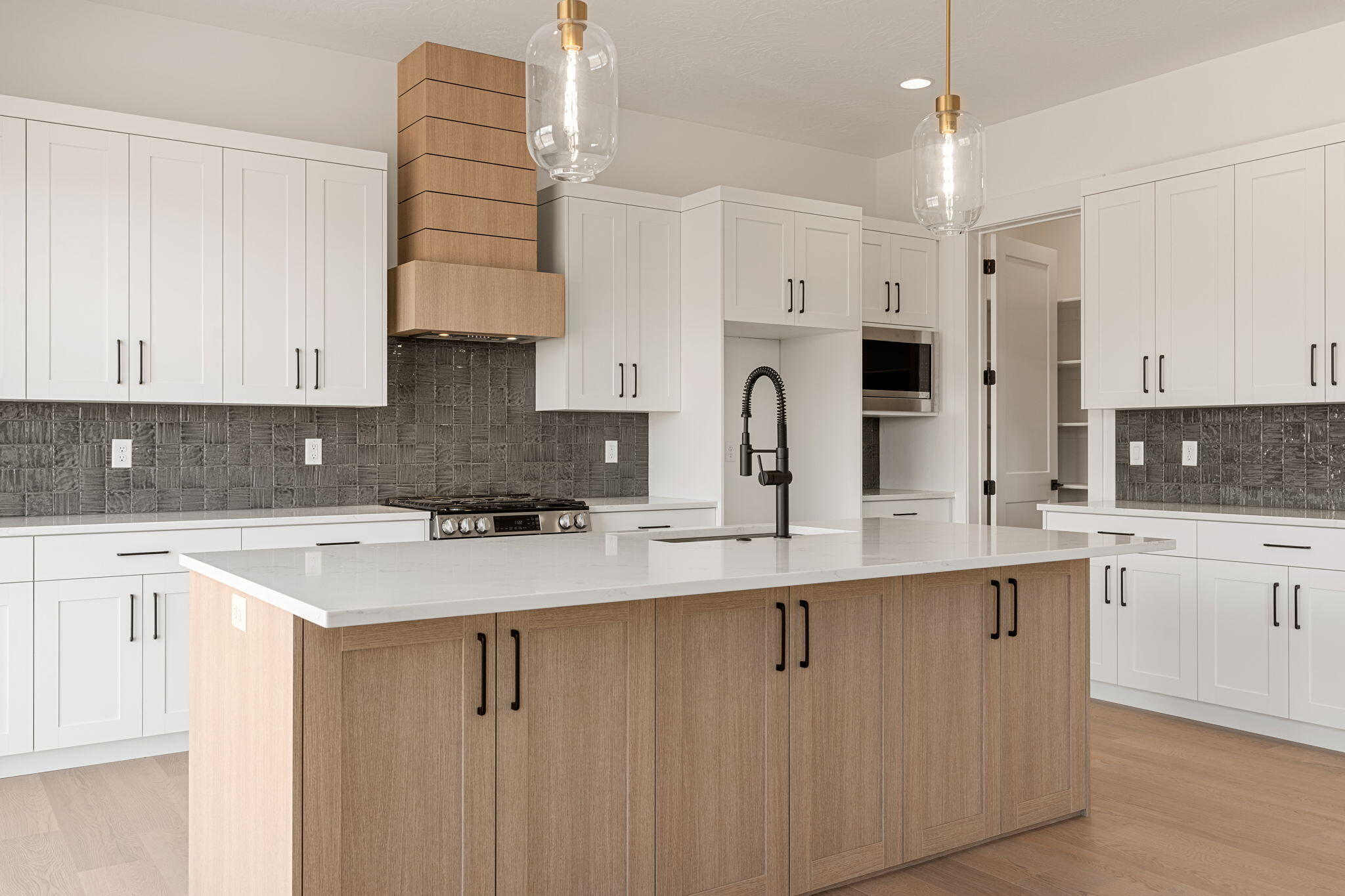 SHOOTING STAR - Residential