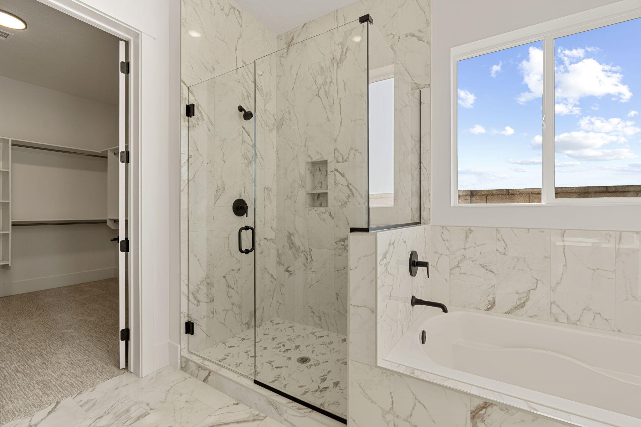 SHOOTING STAR - Residential