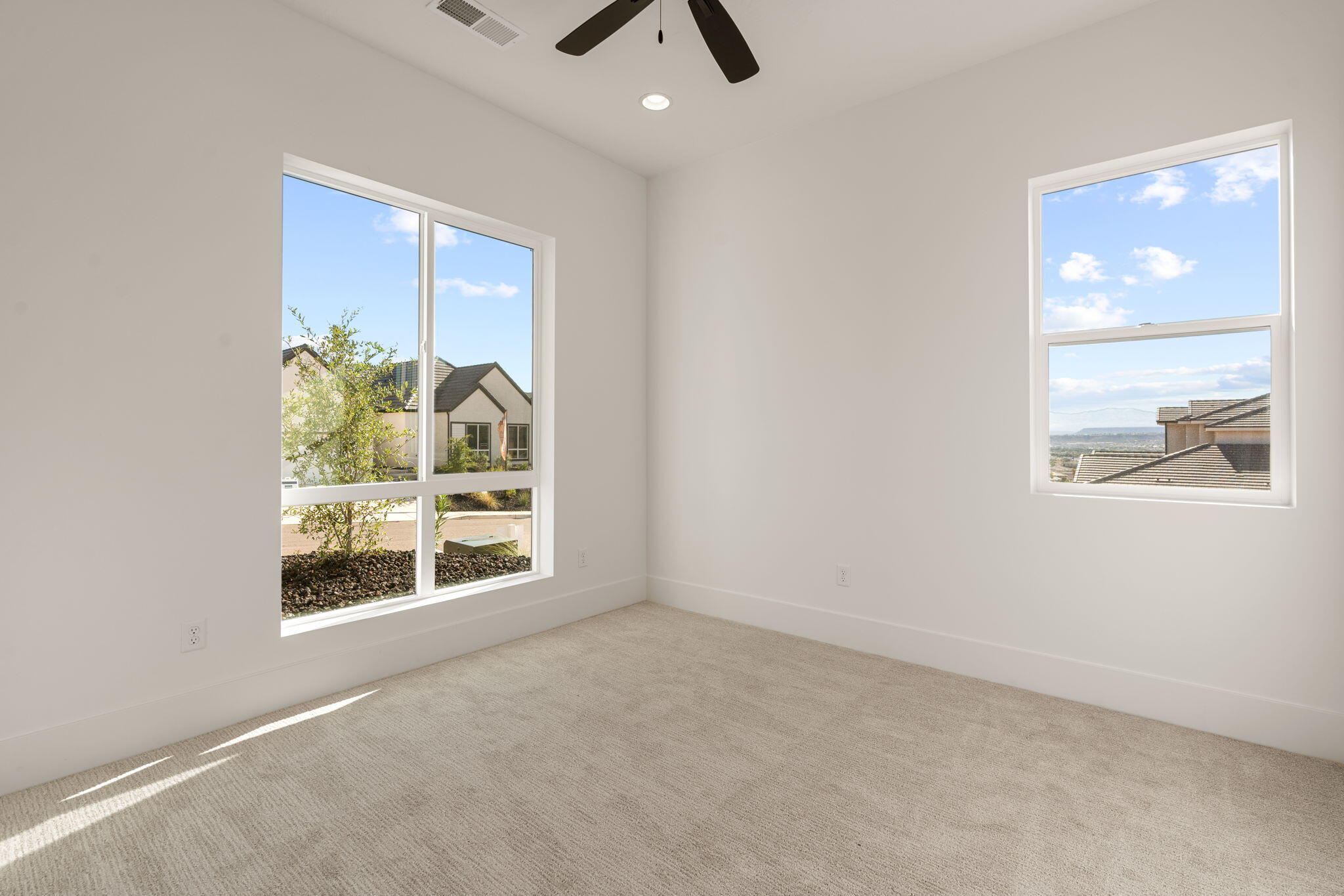 SHOOTING STAR - Residential