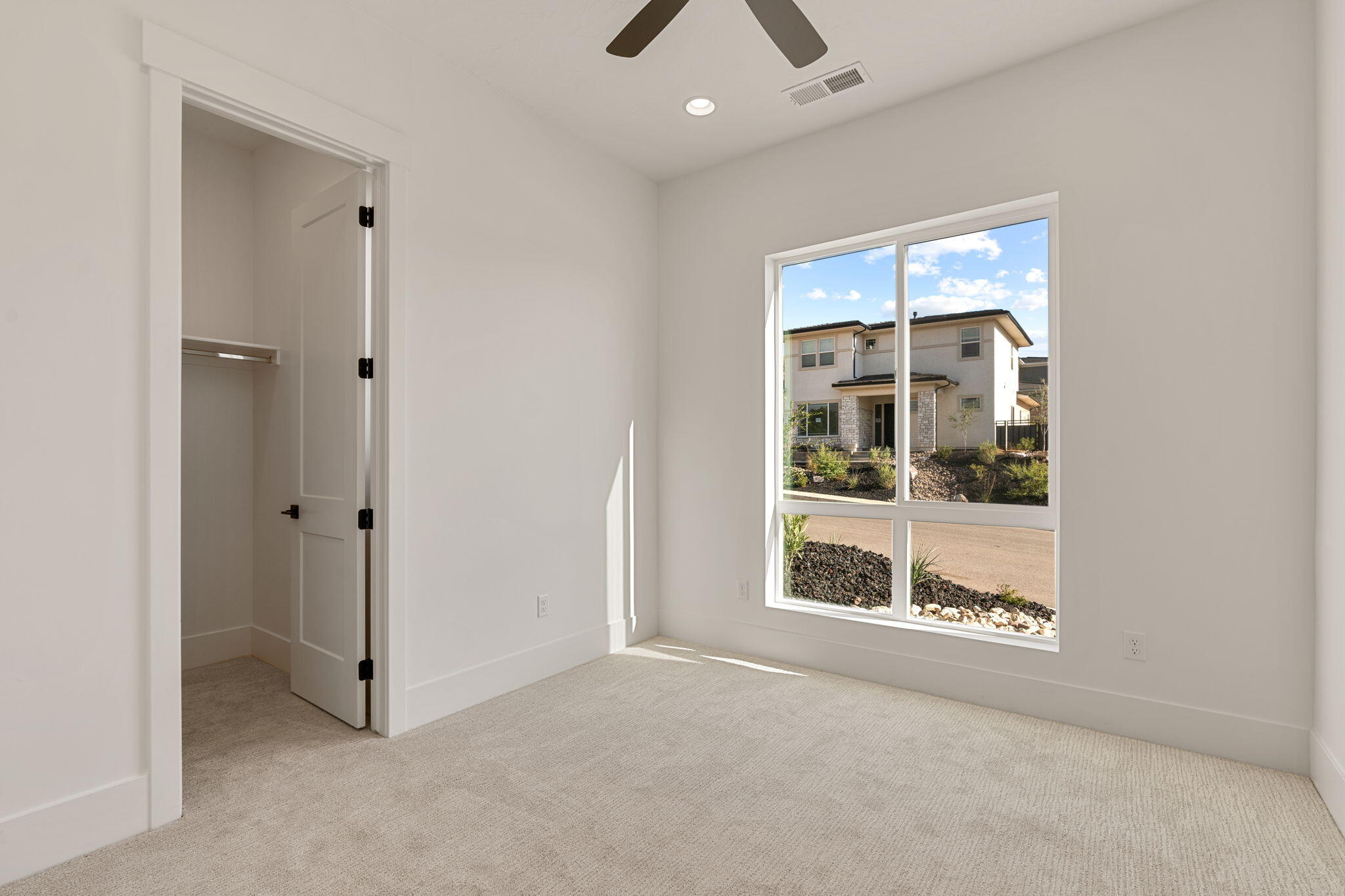 SHOOTING STAR - Residential