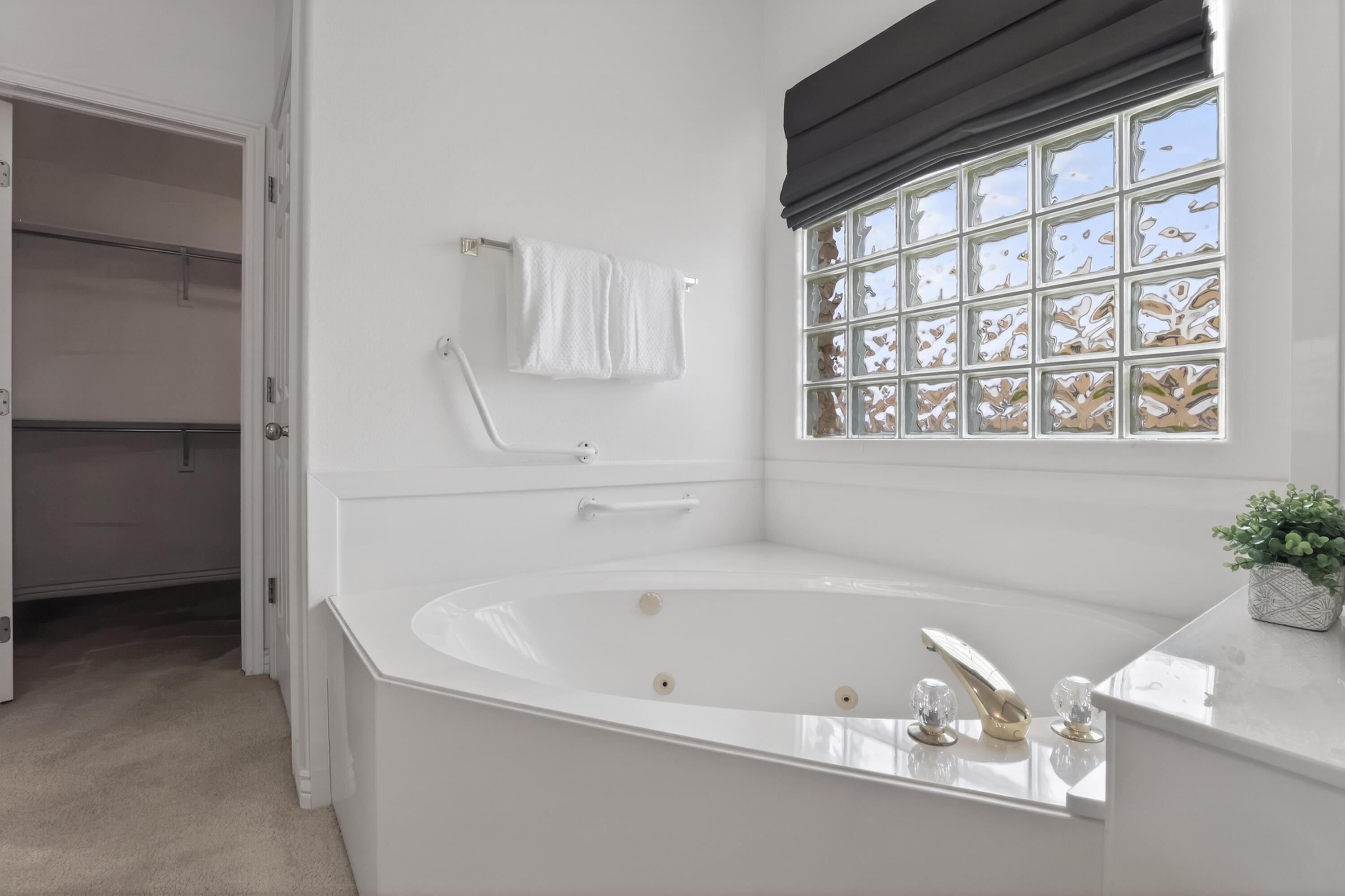 MEADOW CREEK ESTATES - Residential