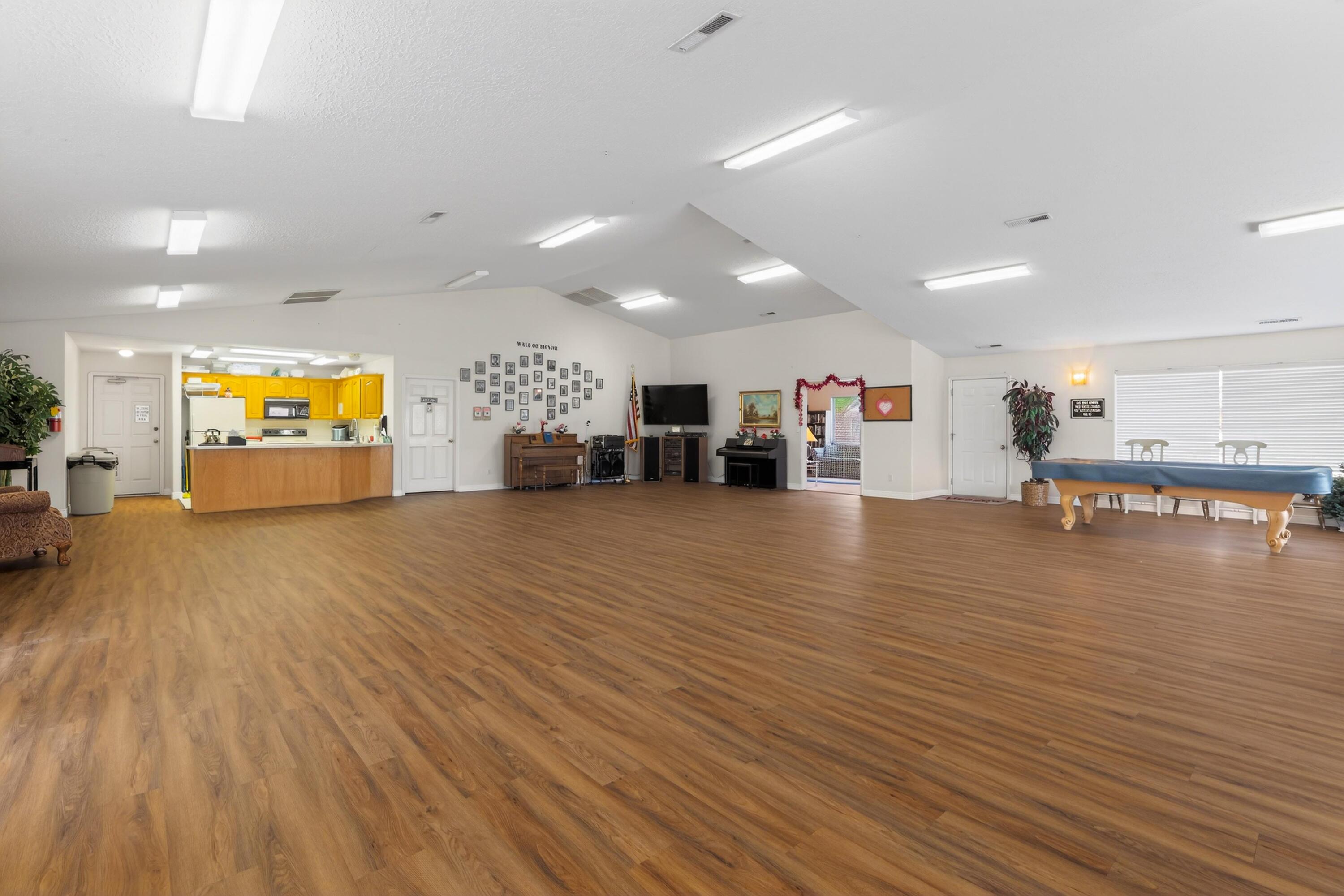 MEADOW CREEK ESTATES - Residential