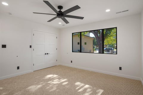 Tiny photo for 1144 W Bloomington DR S, Saint George, UT 84790 (MLS # 26-277030)