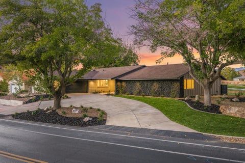Tiny photo for 1144 W Bloomington DR S, Saint George, UT 84790 (MLS # 26-277030)