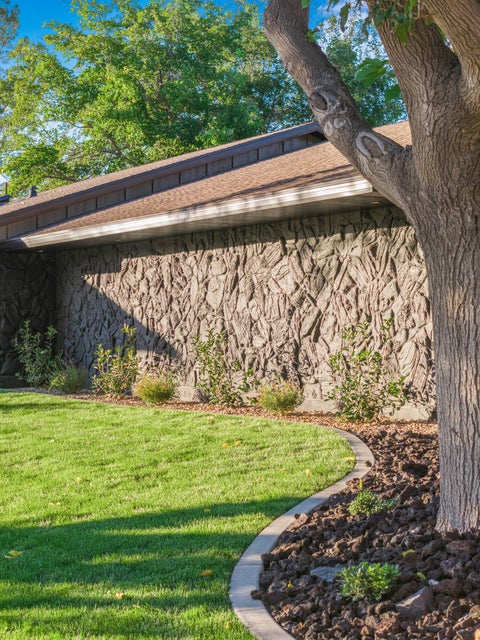 Tiny photo for 1144 W Bloomington DR S, Saint George, UT 84790 (MLS # 26-277030)
