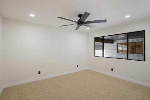 Tiny photo for 1144 W Bloomington DR S, Saint George, UT 84790 (MLS # 26-277030)