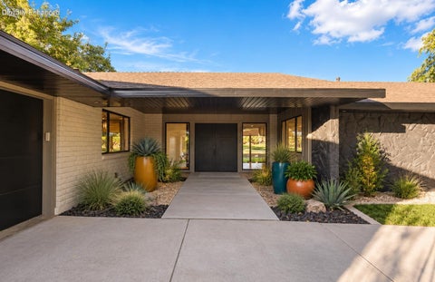 Tiny photo for 1144 W Bloomington DR S, Saint George, UT 84790 (MLS # 26-277030)