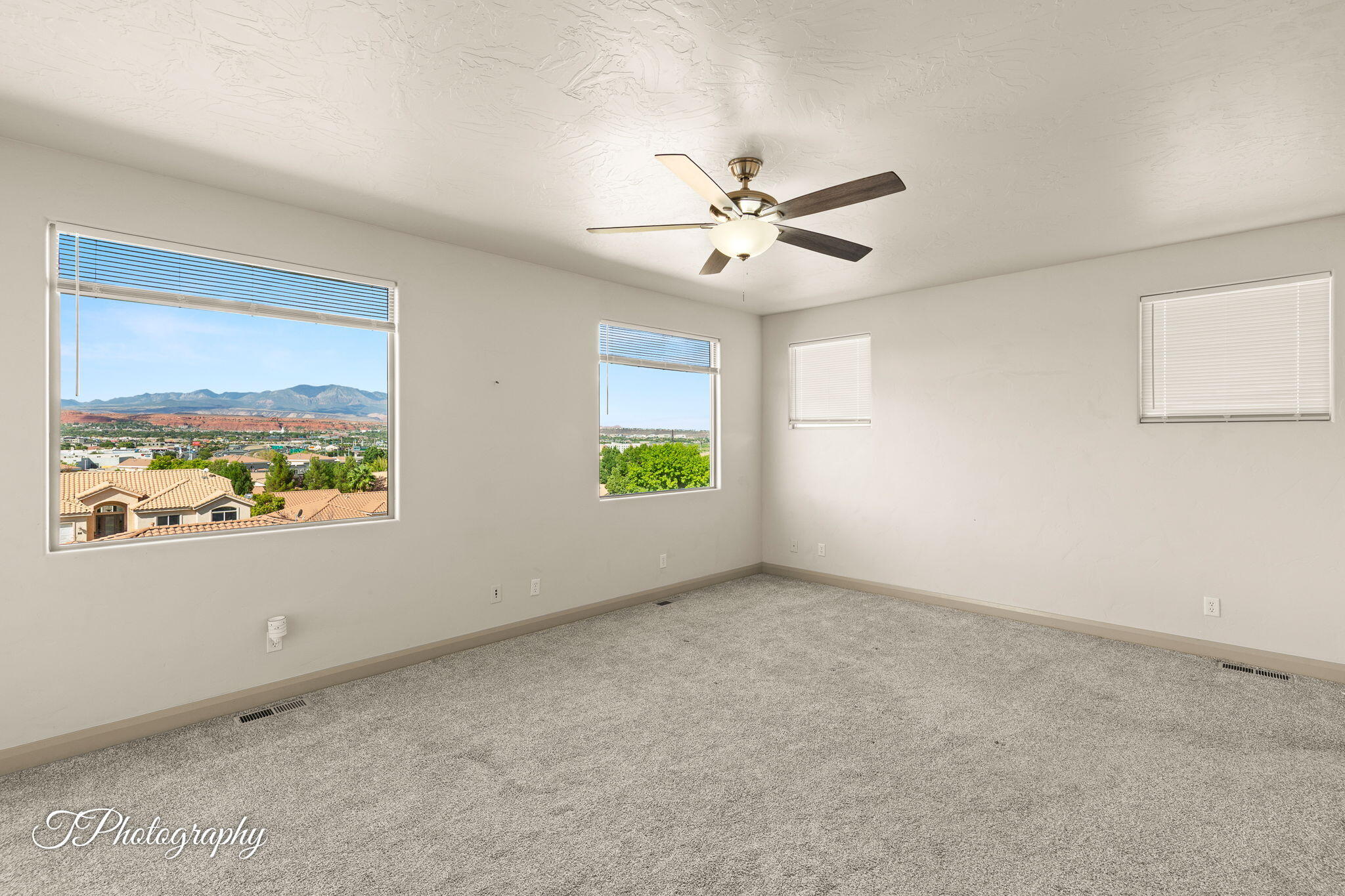 MIRAGE ESTATES - Residential