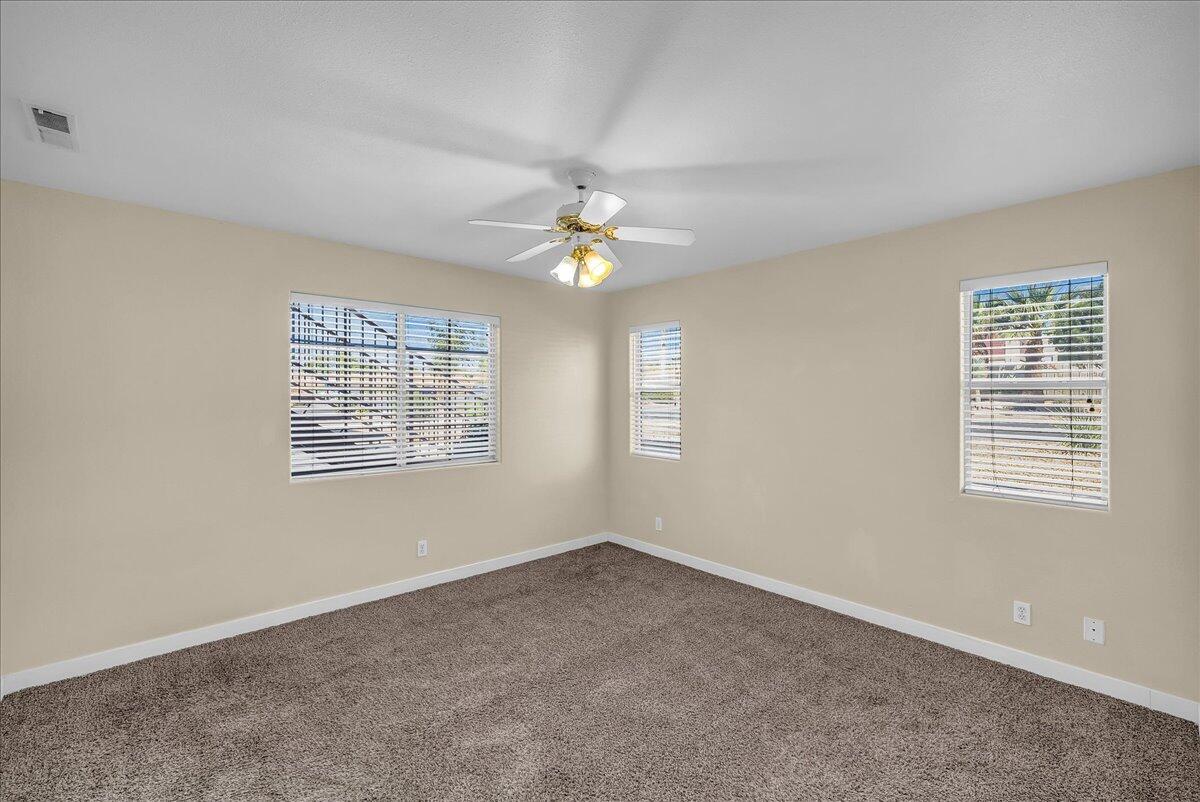 LA PALOMA CONDOS - Residential