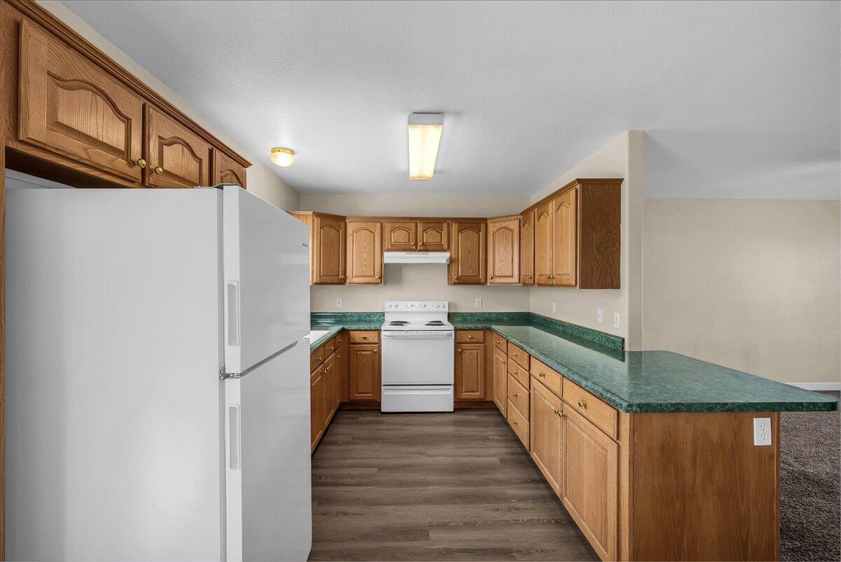 LA PALOMA CONDOS - Residential