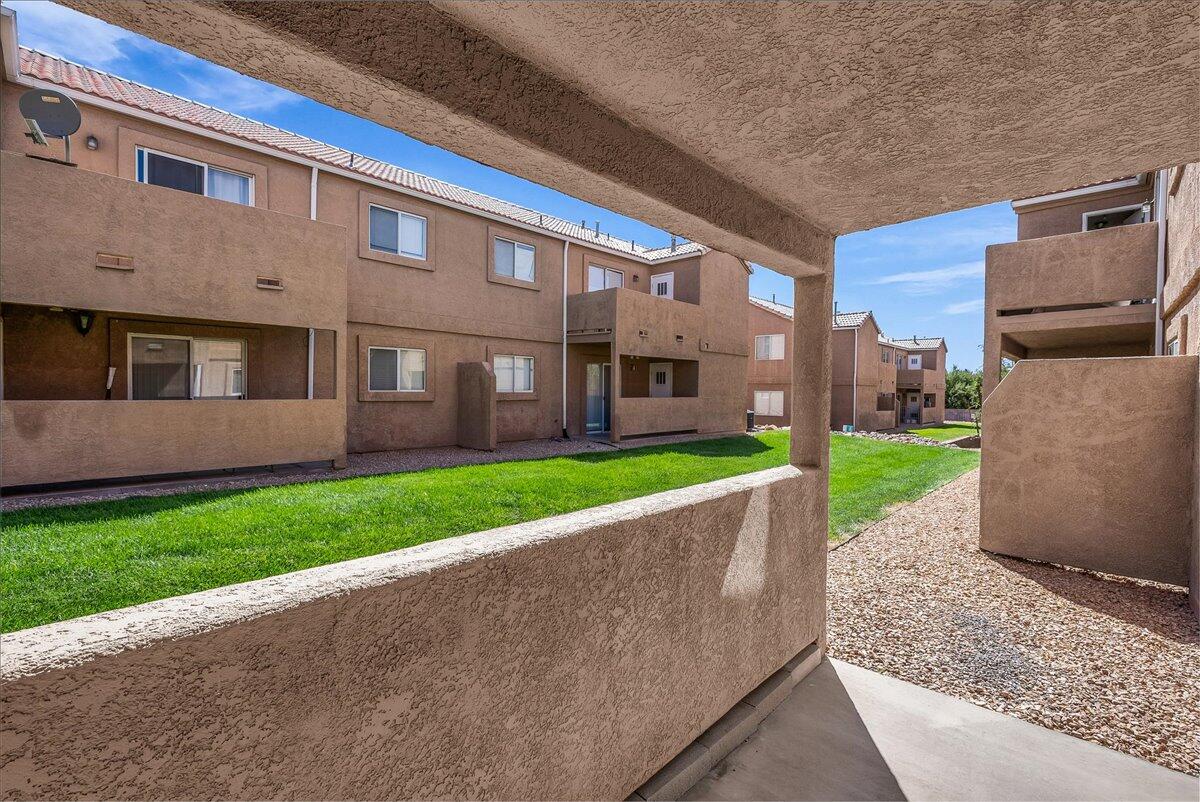 LA PALOMA CONDOS - Residential