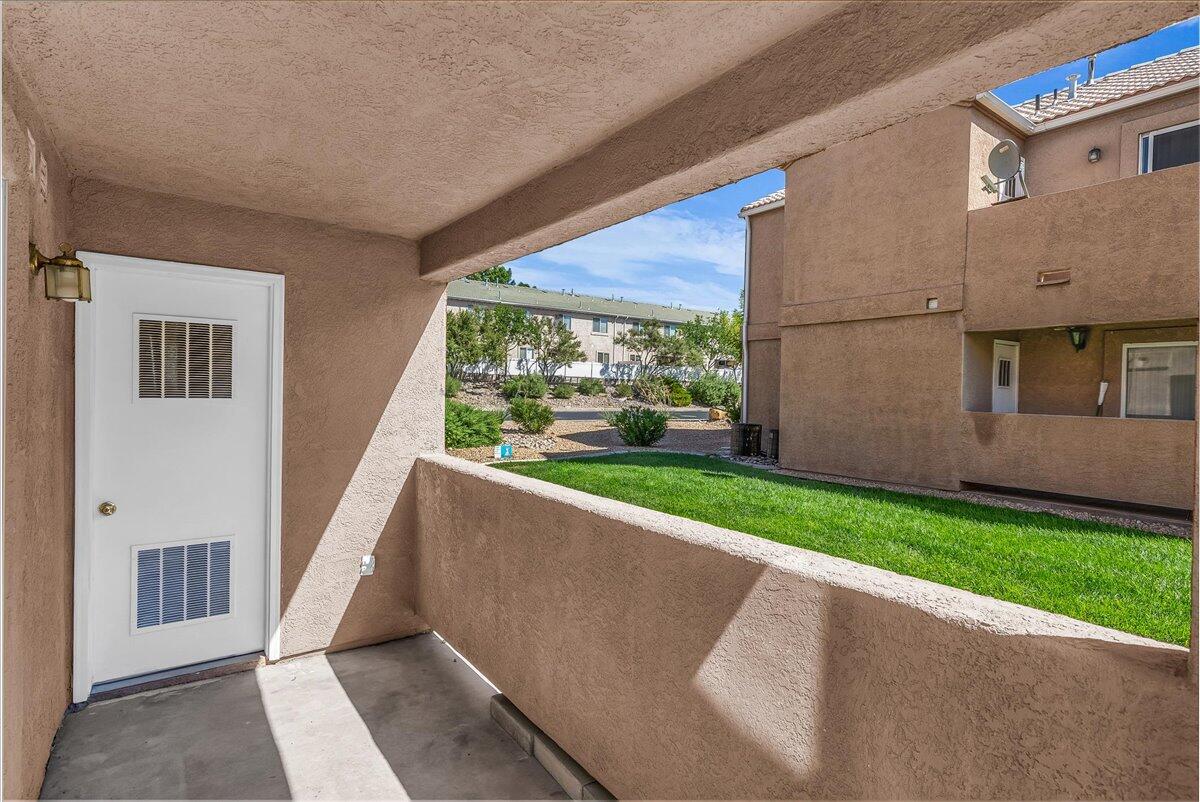 LA PALOMA CONDOS - Residential